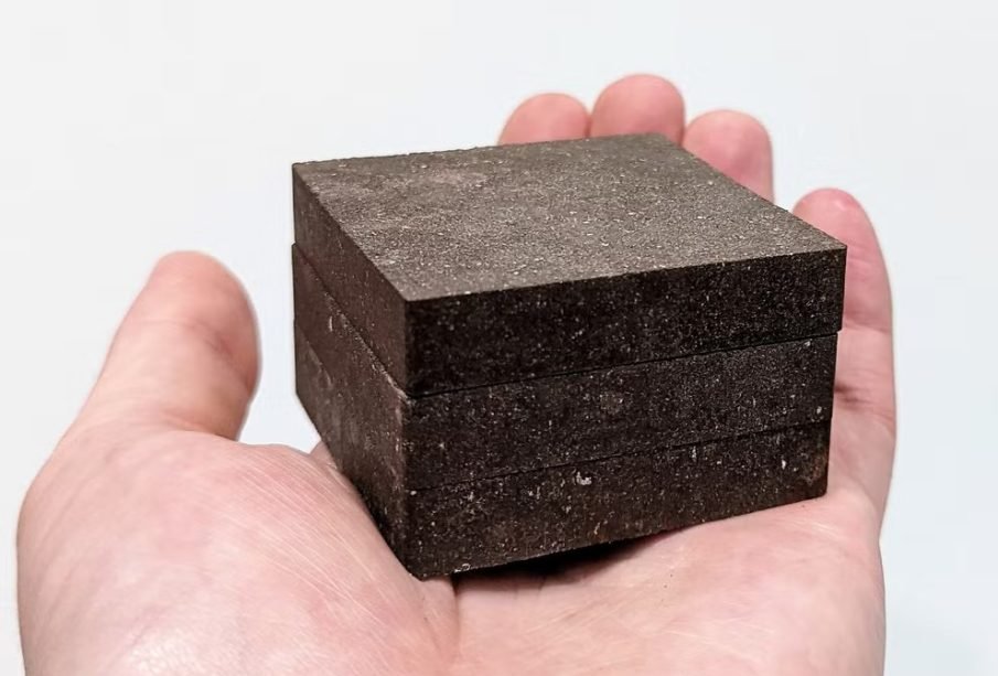 Uk Scientists Develop 'Cosmic Concrete' To Build Houses On Mars